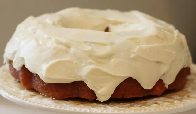 rum cake with cream cheese icing