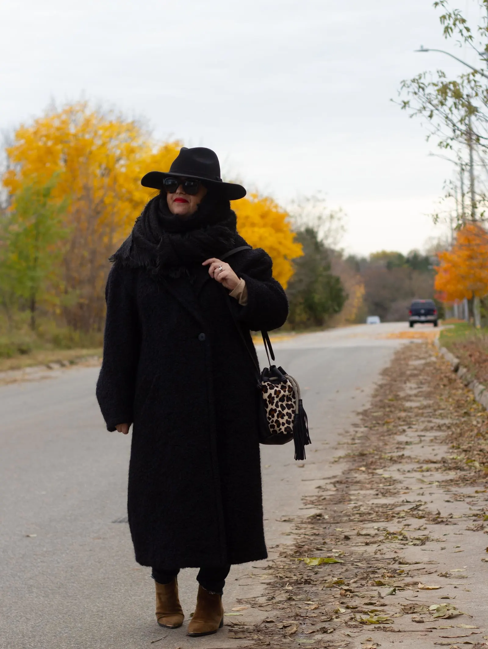 all black outfit, aritzia coat