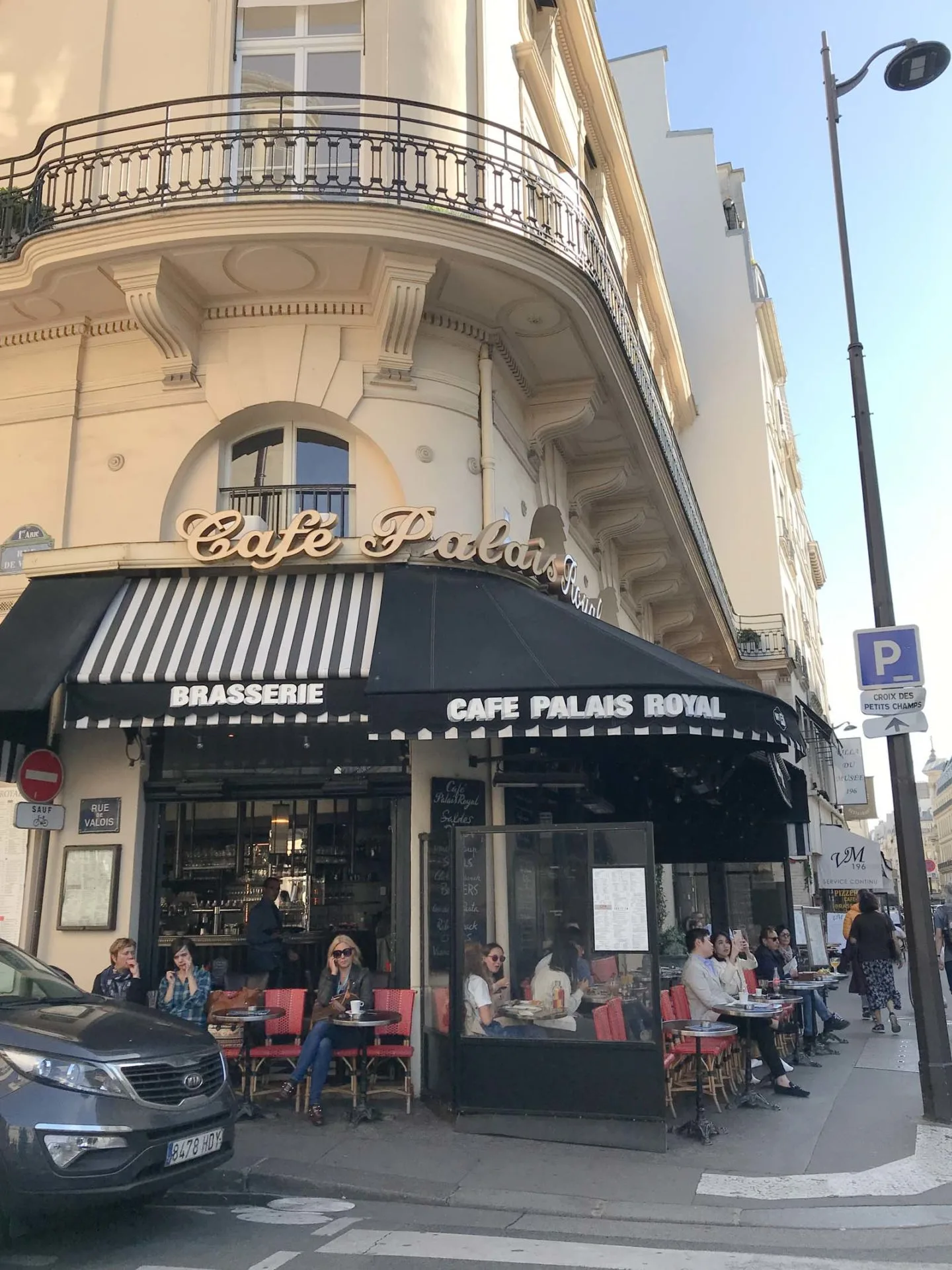 paris restuarants cafe palais royal