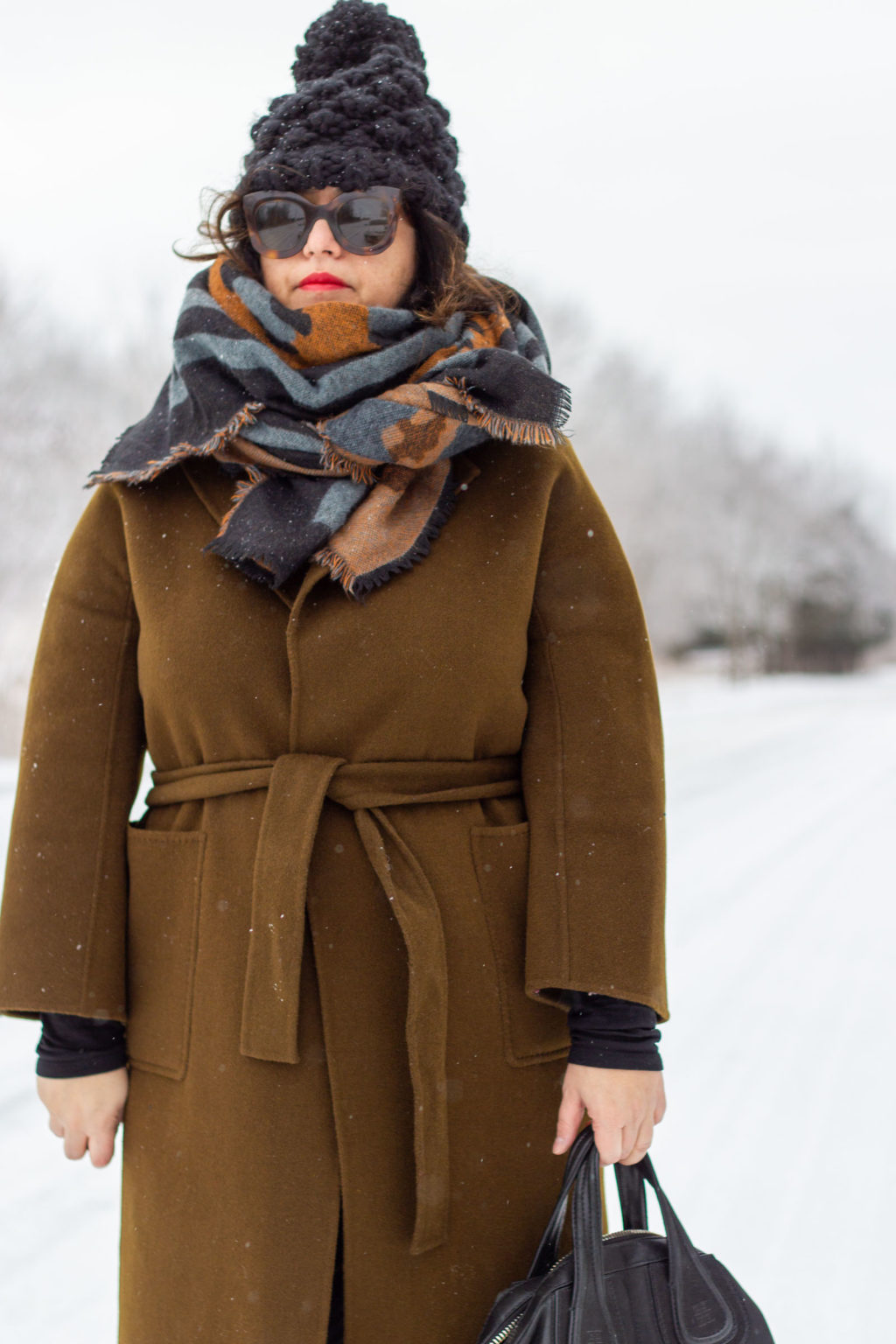 4 ways to tie a belted coat ⋆ chic everywhere