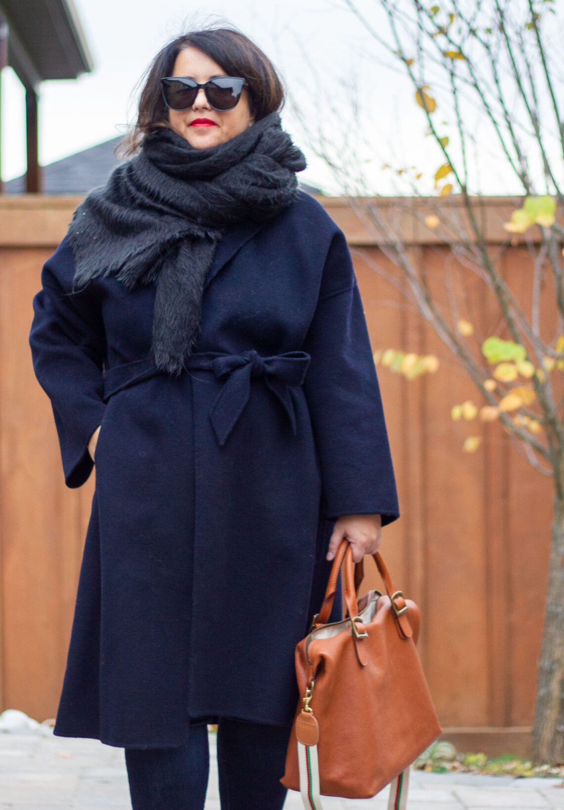 How to style a belted Navy Coat ⋆ chic everywhere