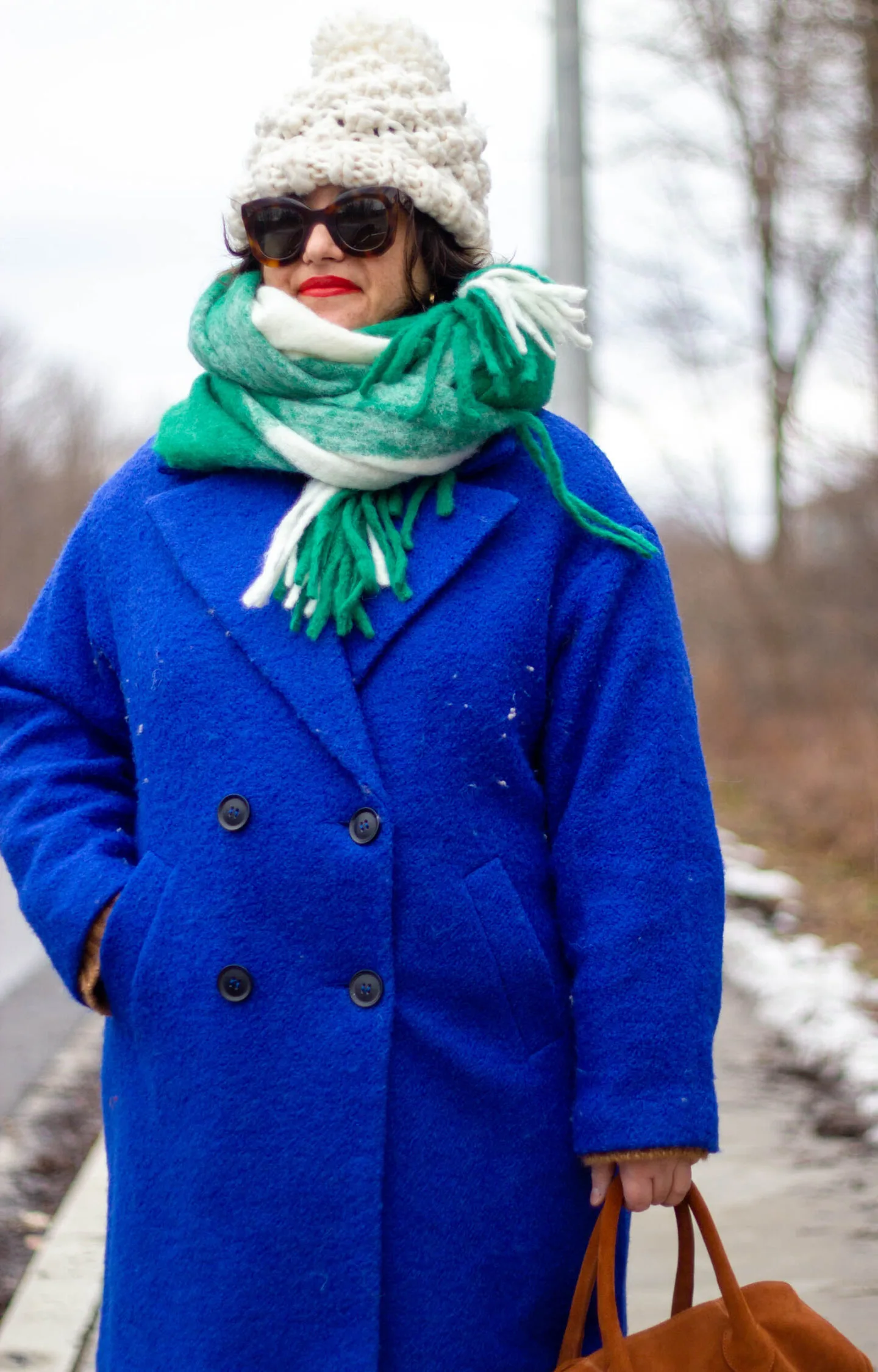 5 ways to wear a bright blue coat ⋆ chic everywhere