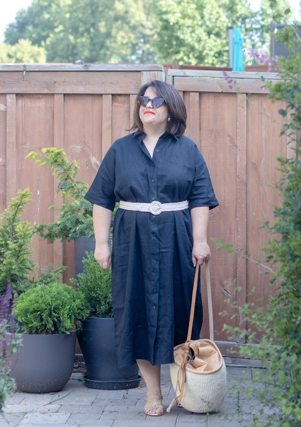 navy linen shirt dress outfit