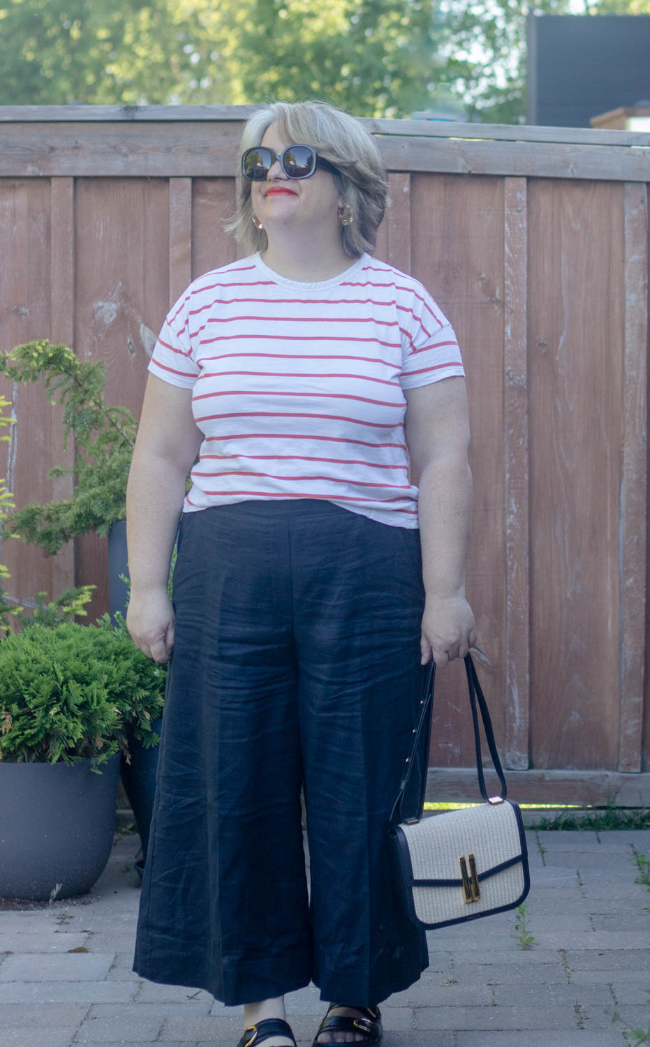 navy linen culottes outfit with red stripe tee