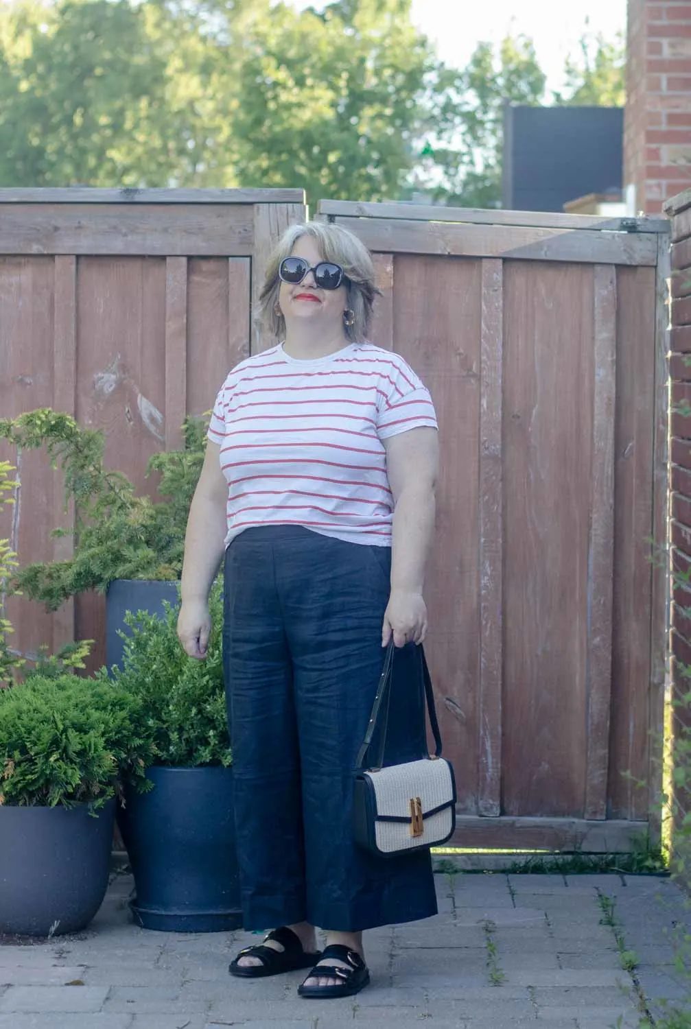 navy linen culottes outfit with red stripe tee