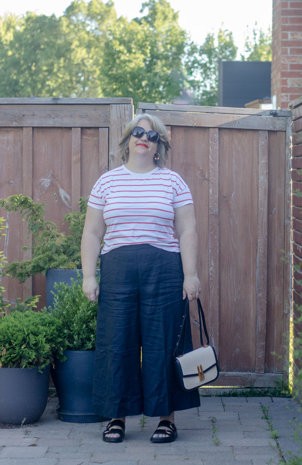 linen culottes outfit with stripe shirt