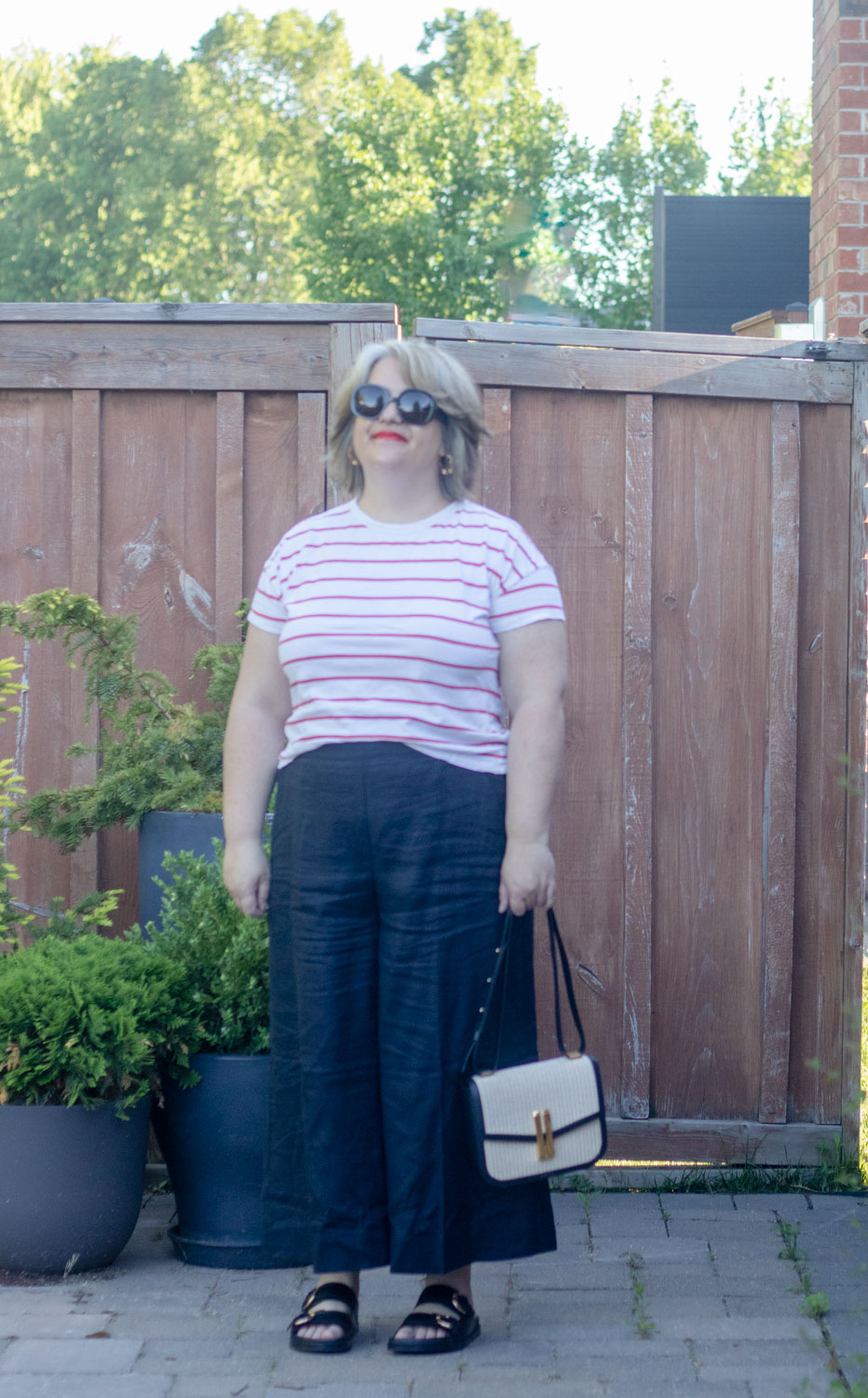 navy linen culottes outfit with red stripe tee