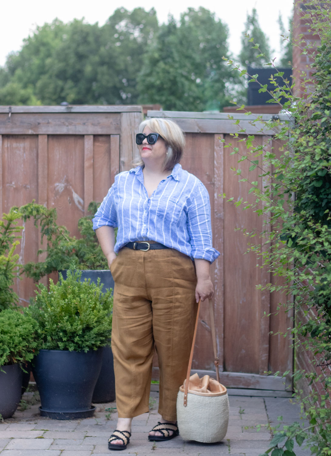 belted linen pants outfit with blue stripe linen shirt