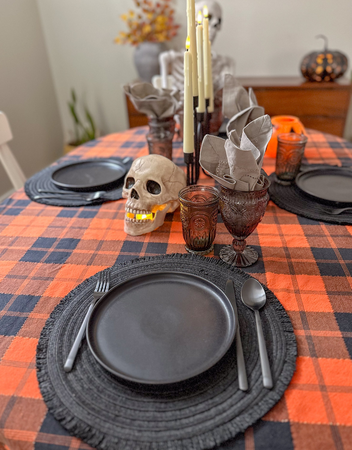 Halloween table setting, spooky table setting