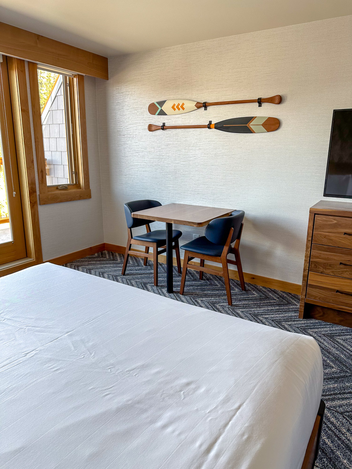 Hotel Canoe & Suites Banff room