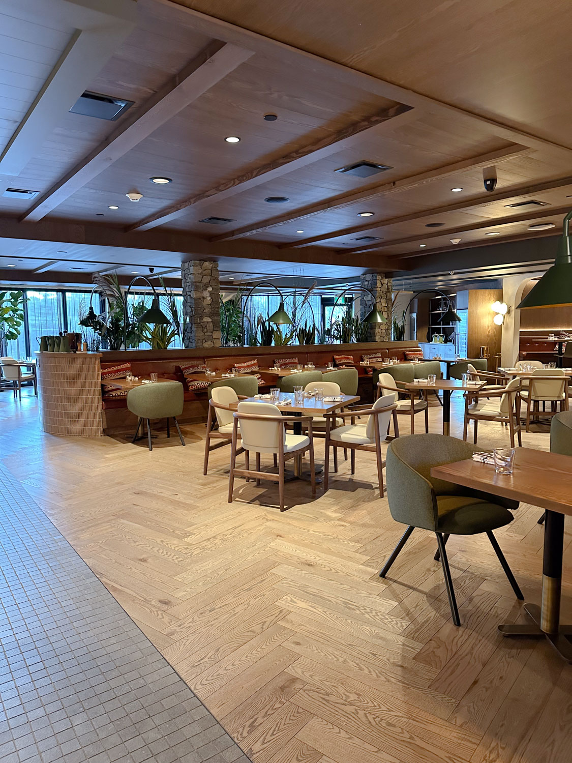 MTN by Basecamp Lobby & Restaurant