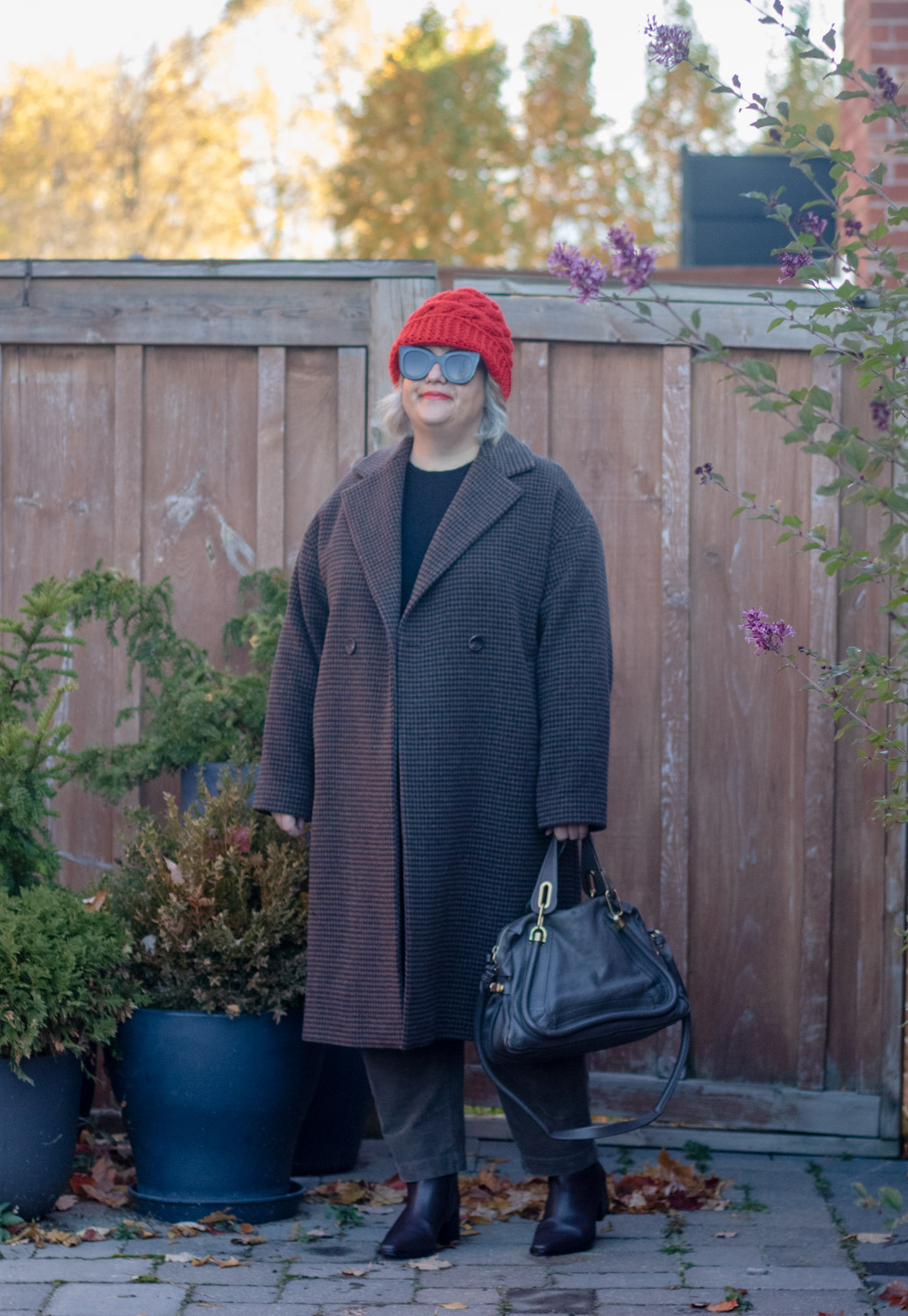 fall outfit with red hat