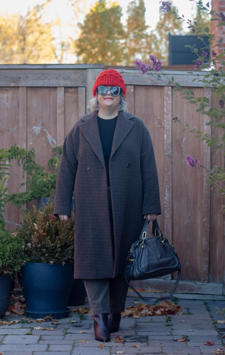 brown houndstooth coat, red hat, fall winter outfit