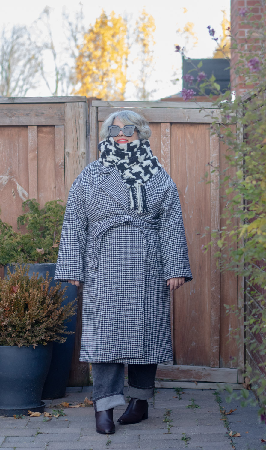 black and white scarf with black and white houndstooth coat