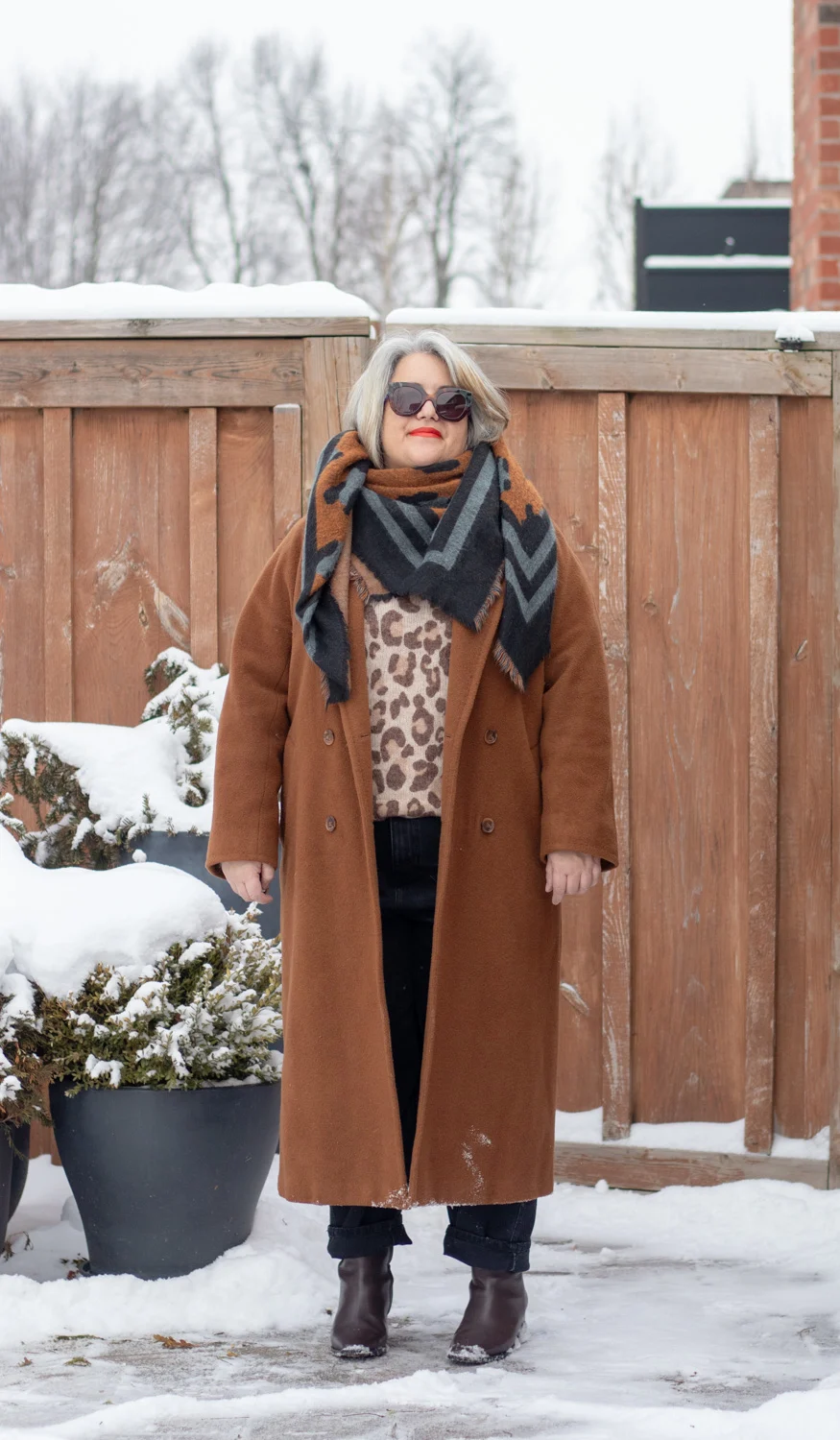 sezane leopard sweater, marks and spencer carrot jeans, tonal brown outfit